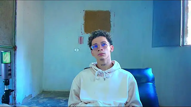 Snapshot of mateodeamjo chatting on 10, 2, 2026 mateodeamjo online show from 10, 2, 2026