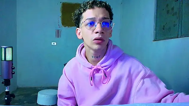 Snapshot of mateodeamjo chatting on 4, 3, 2026 mateodeamjo online show from 4, 3, 2026