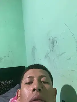 Snapshot of nowex18 chatting on 8, 10, 2025 nowex18 online show from 8, 10, 2025