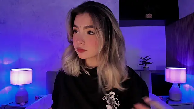 Snapshot of SamantaBone chatting on 27, 1, 2025 SamantaBone online show from 27, 1, 2025