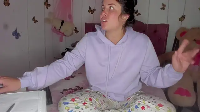 Dana Jeins online show from 7, 4, 2026