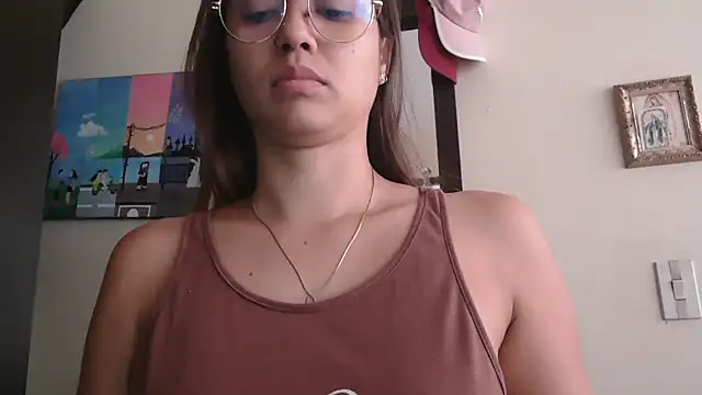 Snapshot of trianabell chatting on 16, 5, 2026 trianabell online show from 16, 5, 2026