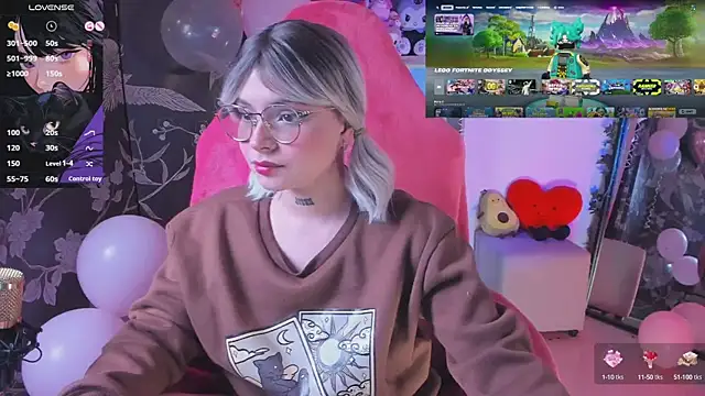 sensualkattt online show from 13, 2, 2025