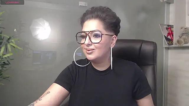 BustyAllyy online show from 21, 1, 2025