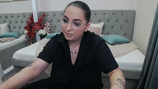 BustyAllyy online show from 9, 5, 2026