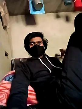 Snapshot of News3x@xh chatting on 18, 12, 2025 News3xxh online show from 18, 12, 2025