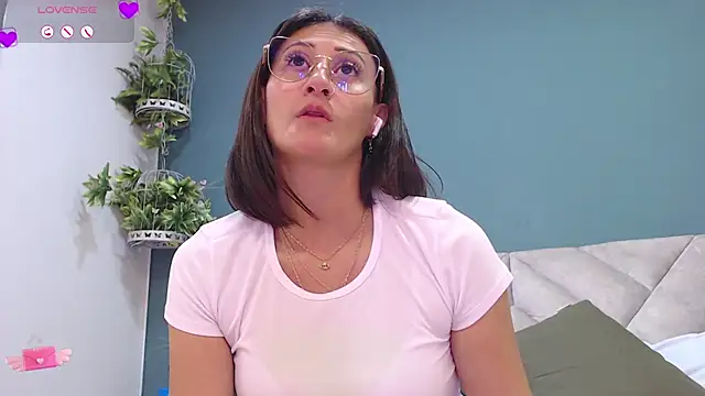 SharisWillian online show from 8, 2, 2025