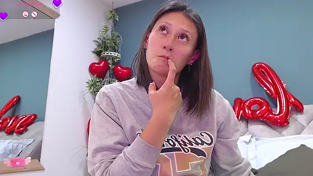 SharisWillian online show from 18, 2, 2025