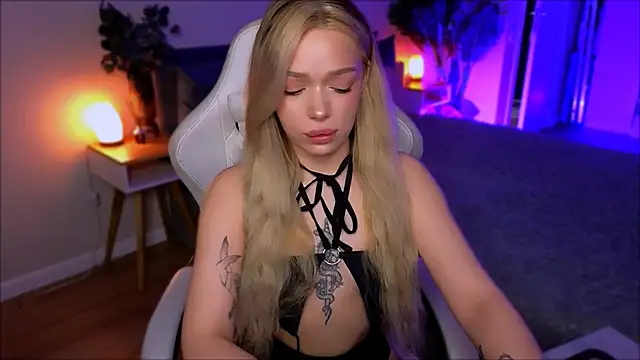 Snapshot of Lily_Yin chatting on 5, 4, 2026 Lily Yin online show from 5, 4, 2026