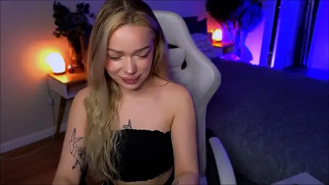 Snapshot of Lily_Yin chatting on 21, 4, 2026 Lily Yin online show from 21, 4, 2026