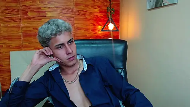 Bastiaan 28 online show from 19, 12, 2024