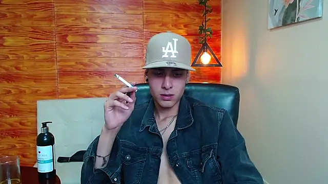 Bastiaan 28 online show from 4, 1, 2025