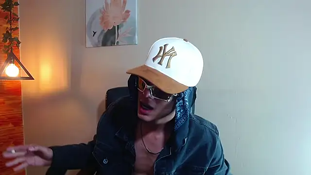 Bastiaan 28 online show from 14, 2, 2025