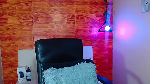 Bastiaan 28 online show from 20, 3, 2025