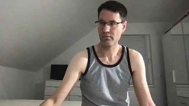 Snapshot of zxzx_cam1 chatting on 21, 12, 2024 zxzx cam1 online show from 21, 12, 2024