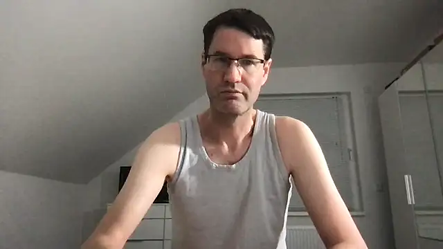 Snapshot of zxzx_cam1 chatting on 18, 1, 2025 zxzx cam1 online show from 18, 1, 2025