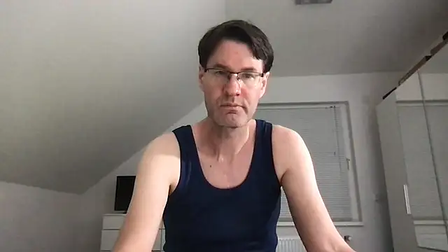 Snapshot of zxzx_cam1 chatting on 21, 3, 2025 zxzx cam1 online show from 21, 3, 2025