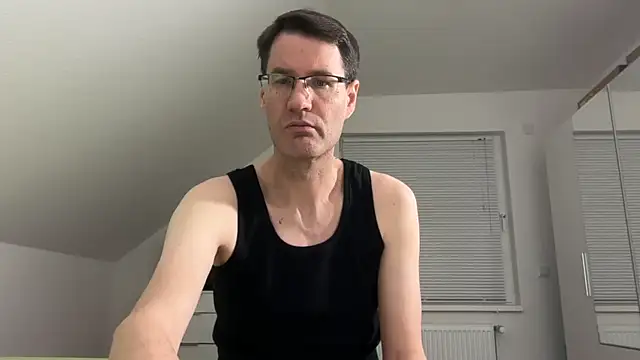 Snapshot of zxzx_cam1 chatting on 20, 2, 2026 zxzx cam1 online show from 20, 2, 2026