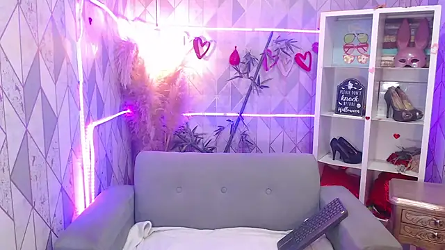 charlottemoonxz online show from 6, 11, 2025