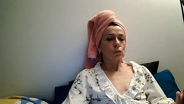Snapshot of anechka1 chatting on 7, 6, 2026 anechka1 online show from 7, 6, 2026