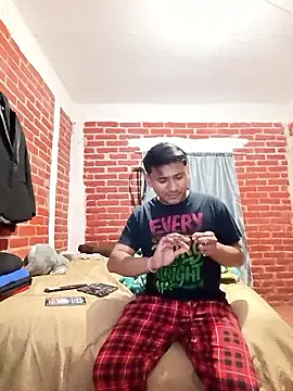 Snapshot of Cris_ale1218 chatting on 13, 1, 2026 Cris ale1218 online show from 13, 1, 2026