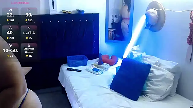 Snapshot of bubis_laru53 chatting on 25, 4, 2026 bubis laru53 online show from 25, 4, 2026