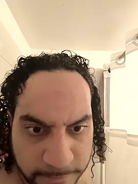 Snapshot of Gjvvjku chatting on 3, 12, 2025 Gjvvjku online show from 3, 12, 2025