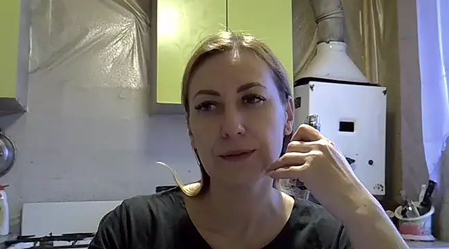 Snapshot of AshleyXHoney chatting on 13, 12, 2024 AshleyXHoney online show from 13, 12, 2024