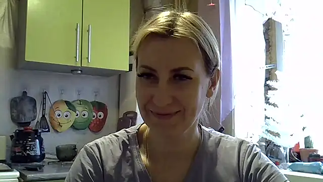 Snapshot of AshleyXHoney chatting on 31, 12, 2024 AshleyXHoney online show from 31, 12, 2024