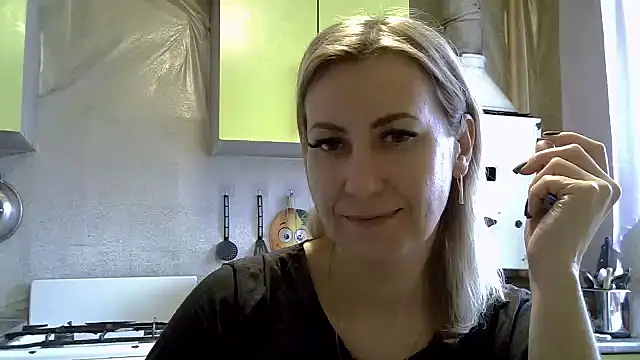 Snapshot of AshleyXHoney chatting on 14, 1, 2025 AshleyXHoney online show from 14, 1, 2025