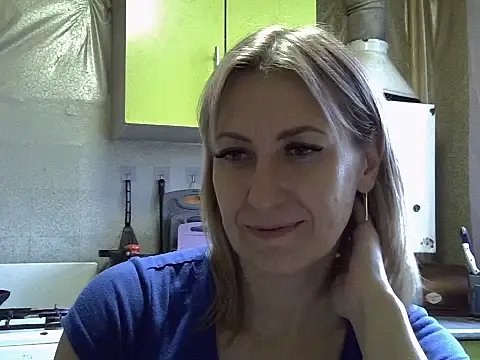 Snapshot of AshleyXHoney chatting on 29, 9, 2025 AshleyXHoney online show from 29, 9, 2025