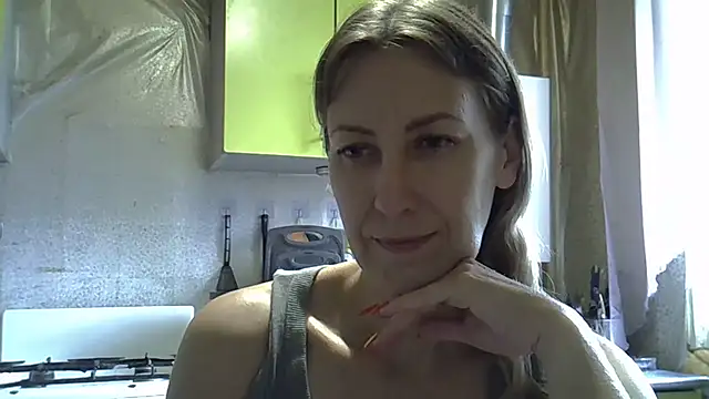 Snapshot of AshleyXHoney chatting on 16, 6, 2026 AshleyXHoney online show from 16, 6, 2026