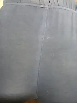 julietunderwoood online show from 16, 3, 2025