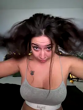 KimArts online show from 1, 10, 2025