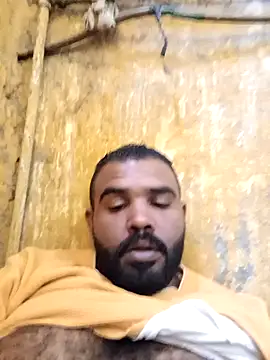 Snapshot of ListedLoin chatting on 5, 1, 2025 ListedLoin online show from 5, 1, 2025