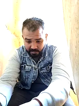 Snapshot of ListedLoin chatting on 13, 1, 2025 ListedLoin online show from 13, 1, 2025