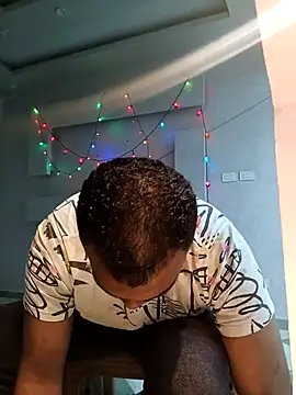 Snapshot of ListedLoin chatting on 7, 3, 2025 ListedLoin online show from 7, 3, 2025