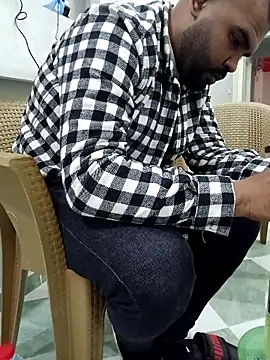 Snapshot of ListedLoin chatting on 10, 3, 2025 ListedLoin online show from 10, 3, 2025