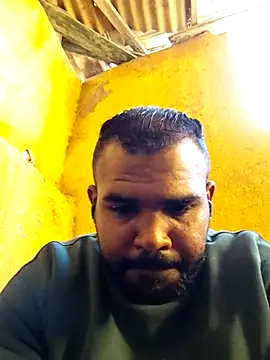 Snapshot of ListedLoin chatting on 8, 4, 2026 ListedLoin online show from 8, 4, 2026