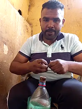 Snapshot of ListedLoin chatting on 17, 4, 2026 ListedLoin online show from 17, 4, 2026