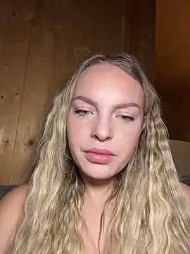 ChiaraVixen online show from 9, 12, 2024