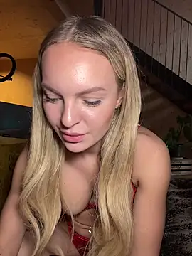 ChiaraVixen online show from 16, 12, 2024