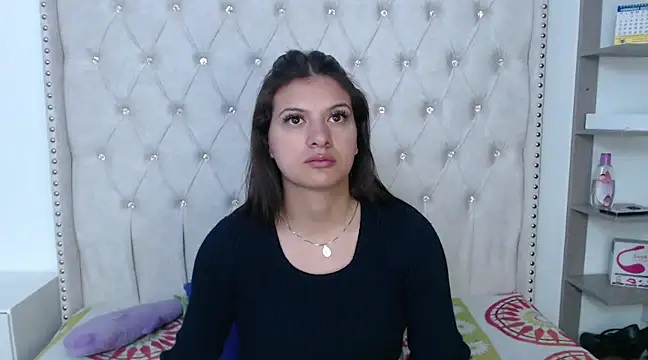 Abril Squirt online show from 16, 2, 2025