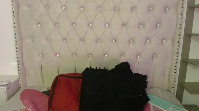 Abril Squirt online show from 16, 11, 2025