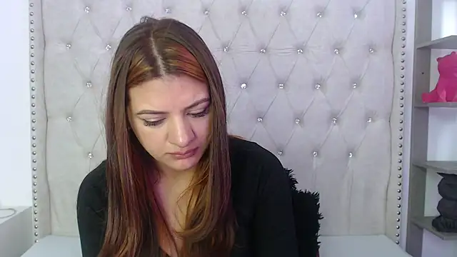 Abril Squirt online show from 16, 1, 2026