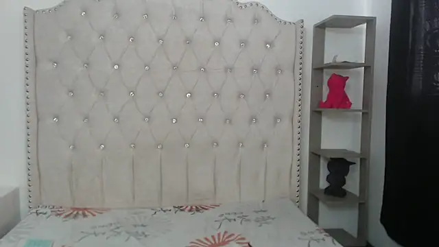 Abril Squirt online show from 3, 2, 2026