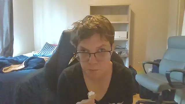 Snapshot of KaliSnow199623 chatting on 12, 9, 2025 KaliSnow199623 online show from 12, 9, 2025