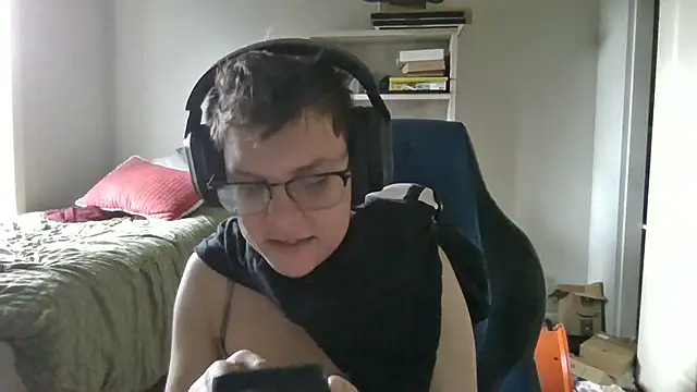 Snapshot of KaliSnow199623 chatting on 8, 1, 2026 KaliSnow199623 online show from 8, 1, 2026