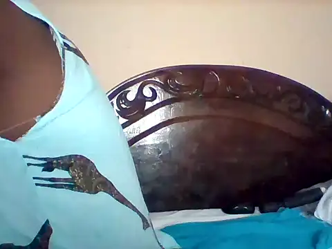 missarpie online show from 17, 9, 2025