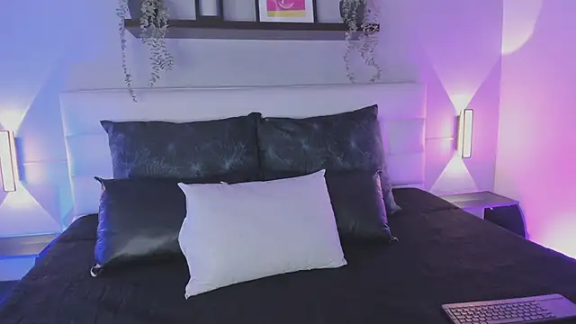 sofi bakerr online show from 13, 2, 2026